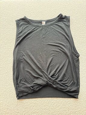 Alo Yoga  crop top size S